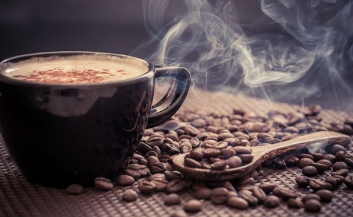 Caffeine là một trong những chất kích thích tự nhiên có rất nhiều trong thành phần của cà phê, trà, cacao